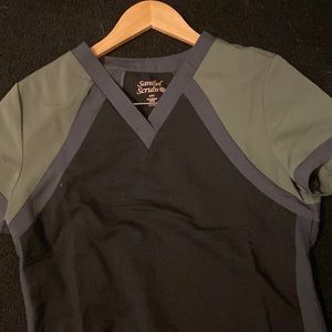 Small scrub shirt
